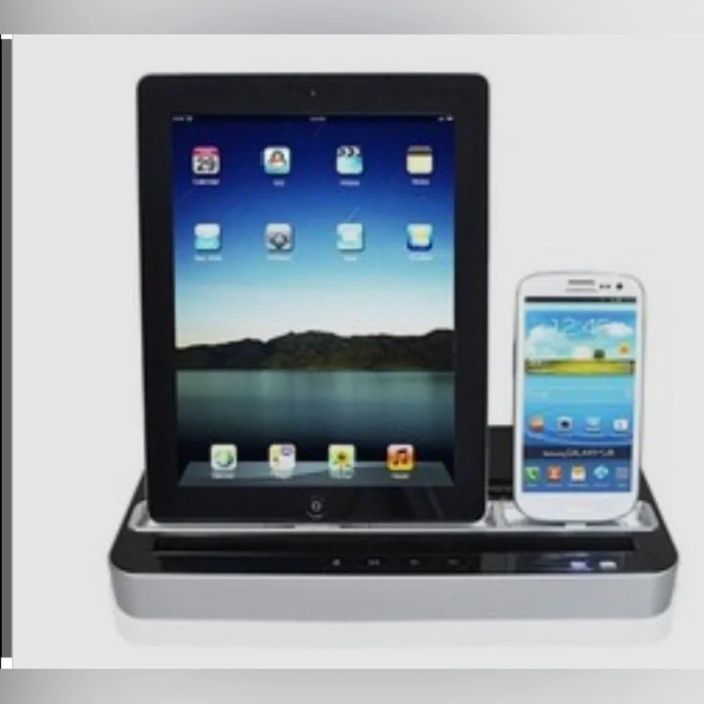 iPega Charger Speaker Dock in Black and silver